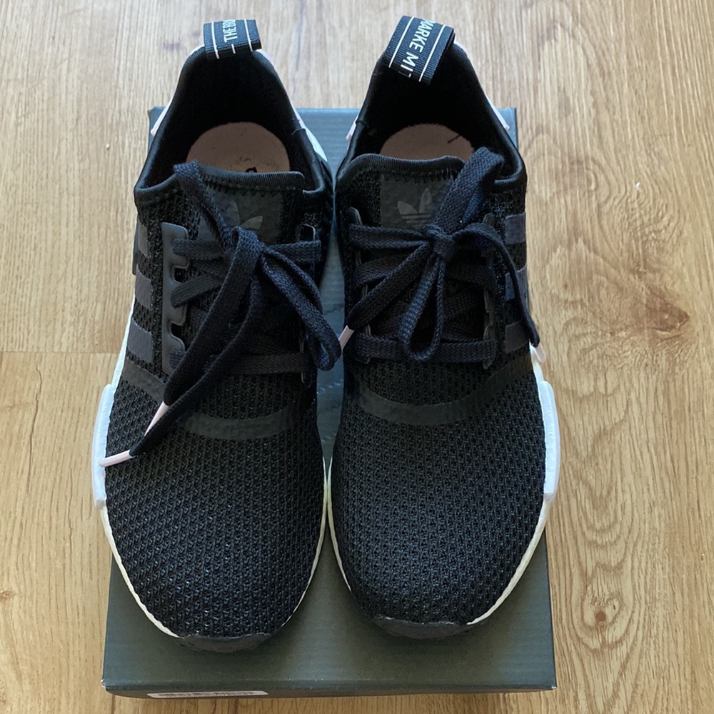 Adidas NMD R1 - Picture 2 of 5